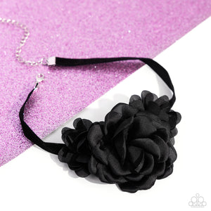 Very Viscountess - Black Choker